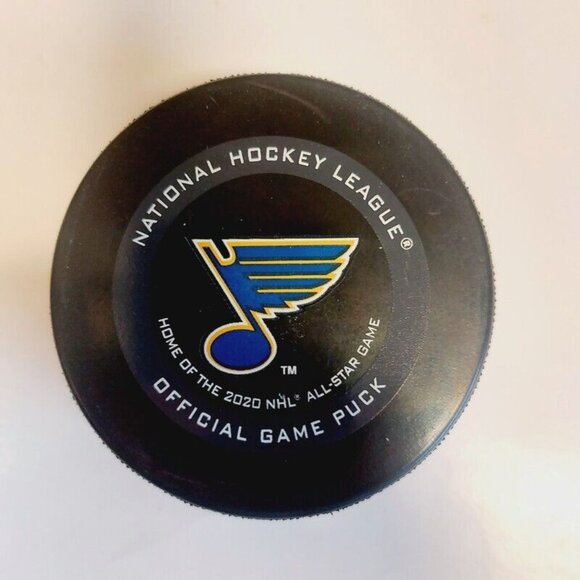 St Louis Blues Official Game Puck In Cube Home of the 2020 NHL All Star Game - Picture 1 of 4